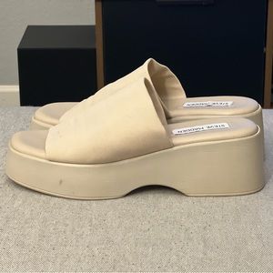 Steve Madden Slinky Sandal